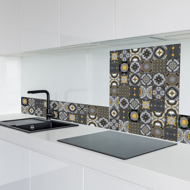 Moderne selbstklebende Küchenrückwand aus Aluminium für einfachen Schutz in der Küche