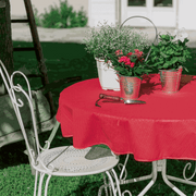 Gartentischdecke Rot aus strukturiertem PVC mit matter Oberfläche und welligem Einfassband, fleckenabweisend
