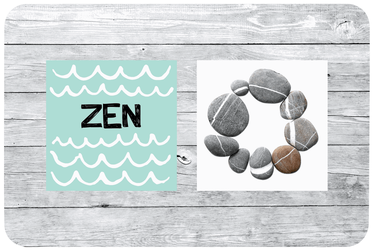 Tischset Message mit türkisfarbenem Wellenmuster und schwarzem „ZEN“-Schriftzug, rechteckig aus Kunststoff