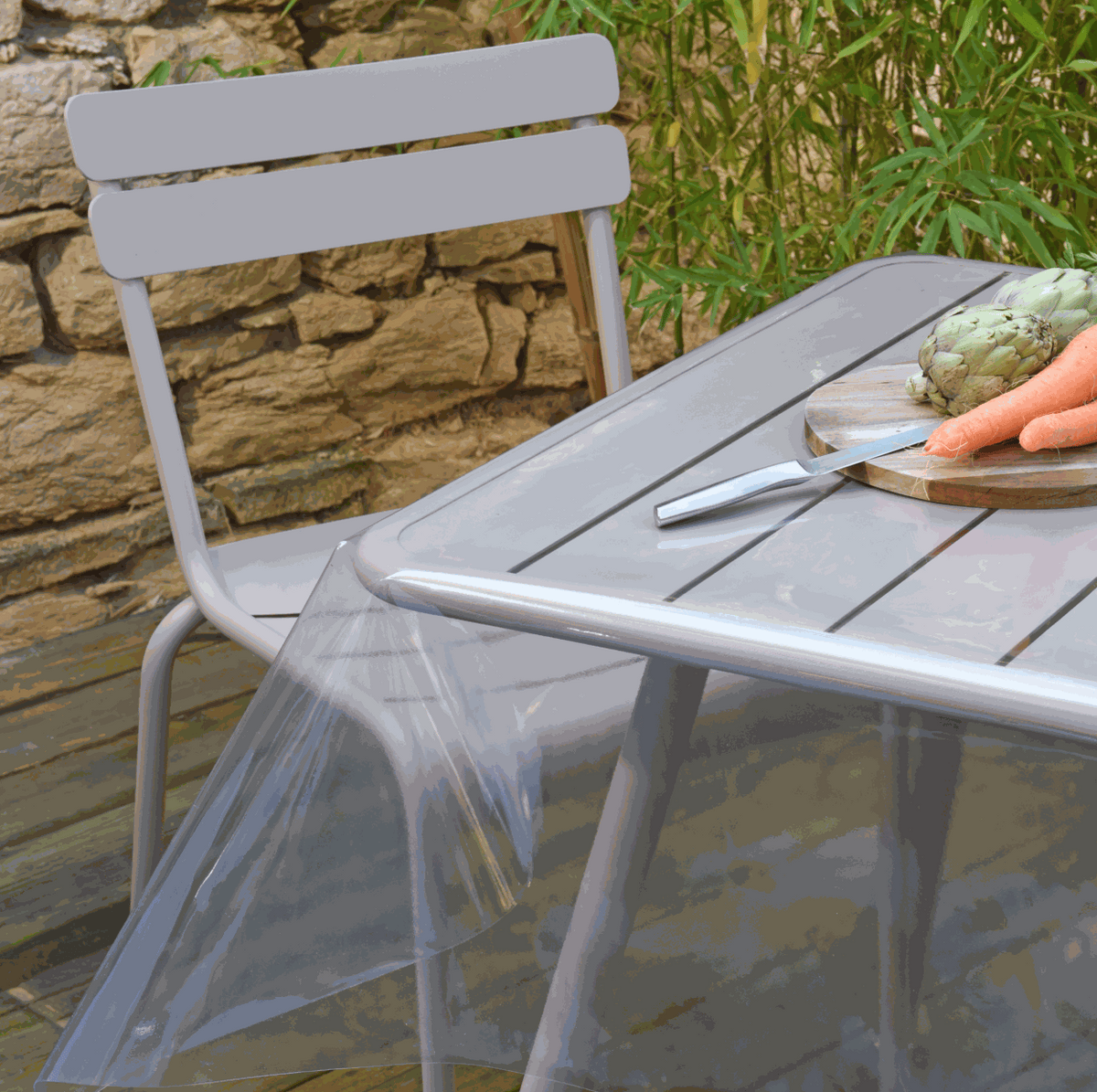 Tischfolie transparent aus glatter PVC-Folie, wasserdicht und klar zum Schutz von Tischen vor Flecken