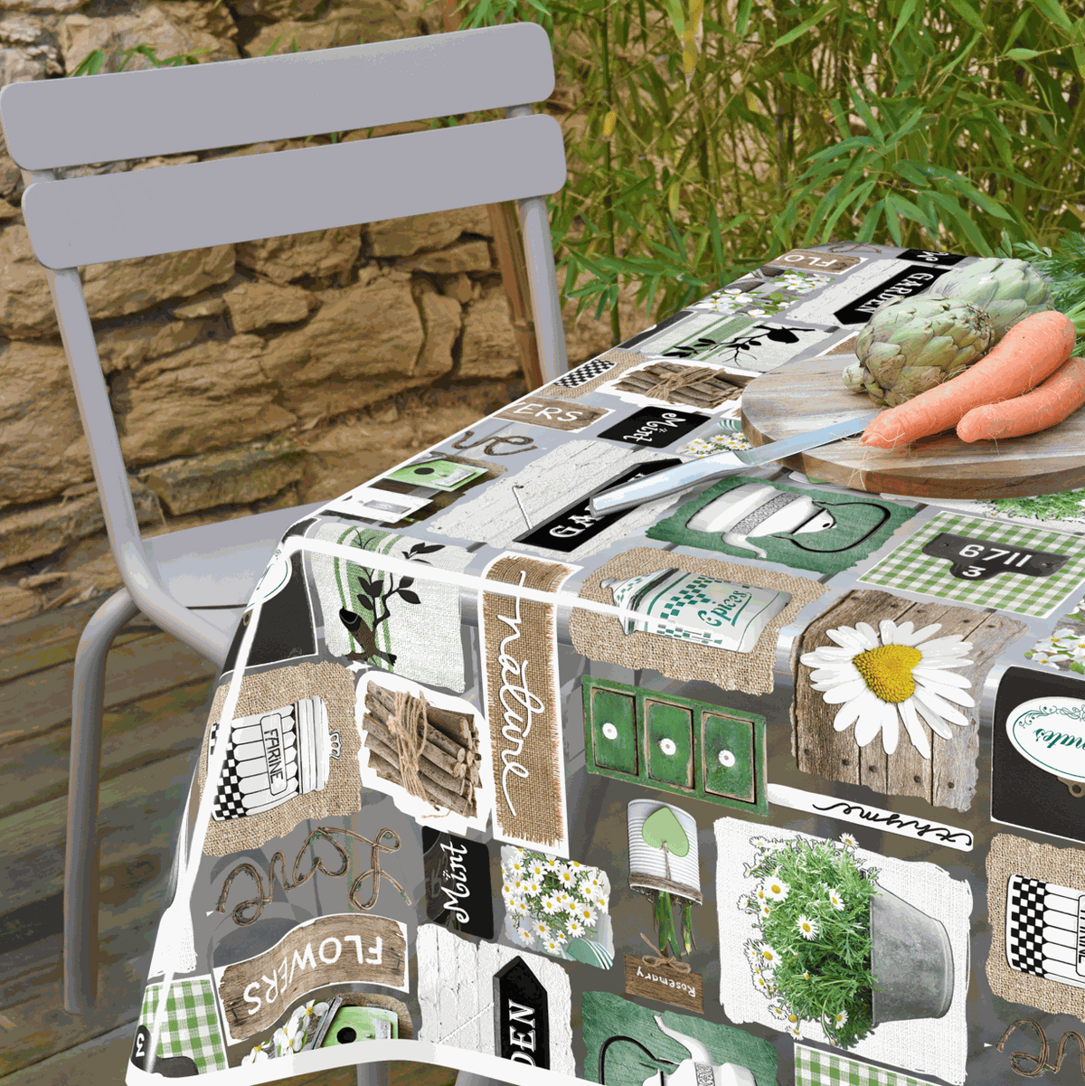 Tischfolie Transparent aus PVC mit buntem Gartenmotiv, abwischbarer Oberfläche und dekorativen Pflanzen- und Blumenmustern