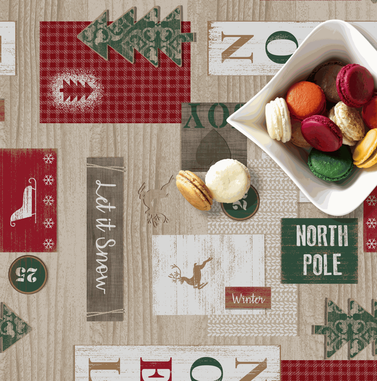 Wachstischdecke XMas aus pflegeleichtem Material mit festlichem Weihnachtsmotiv, Tannenbäumen und Schriftzügen