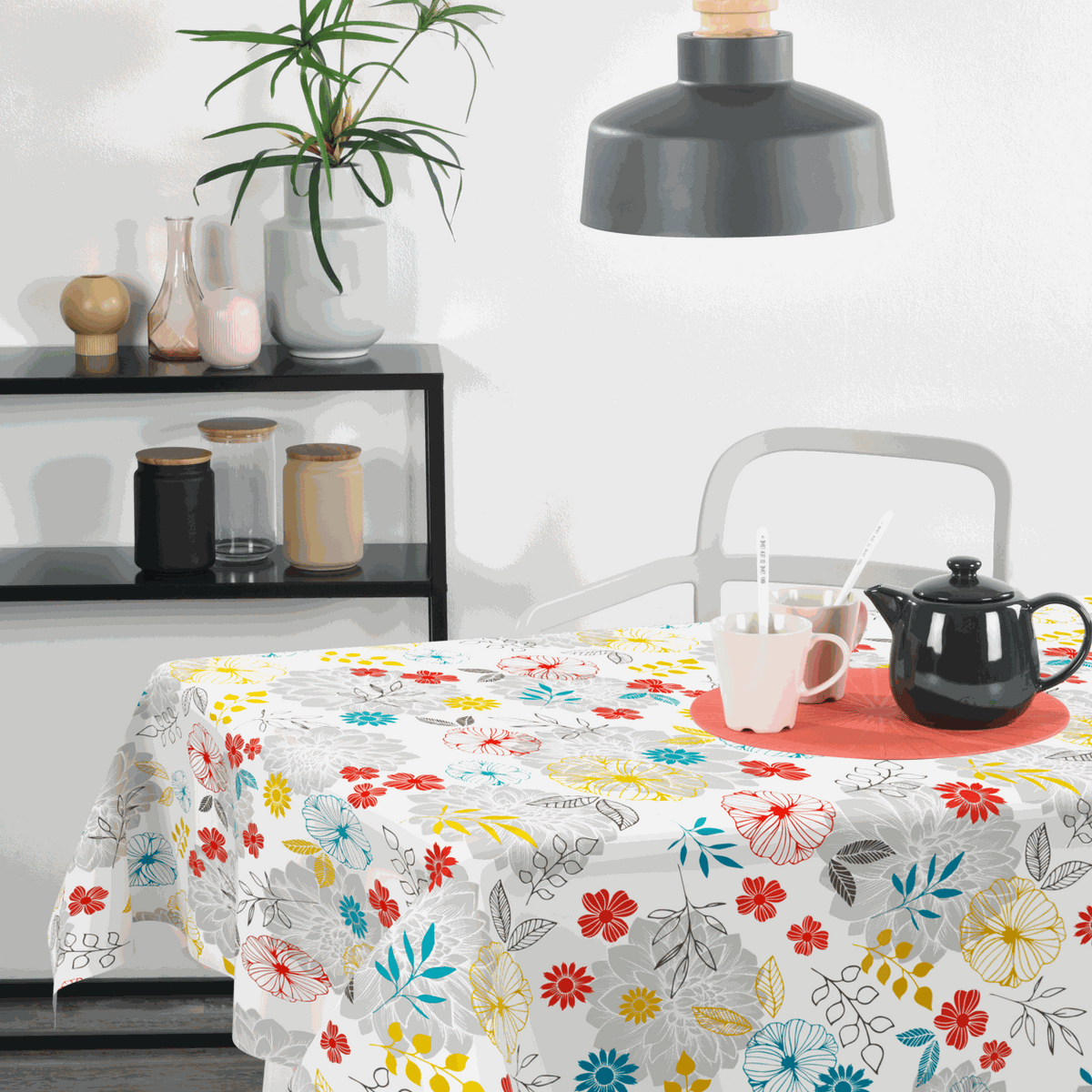 Wachstischdecke Blumen aus pflegeleichtem Wachstuch mit buntem Blumenmuster und glatter, abwischbarer Oberfläche