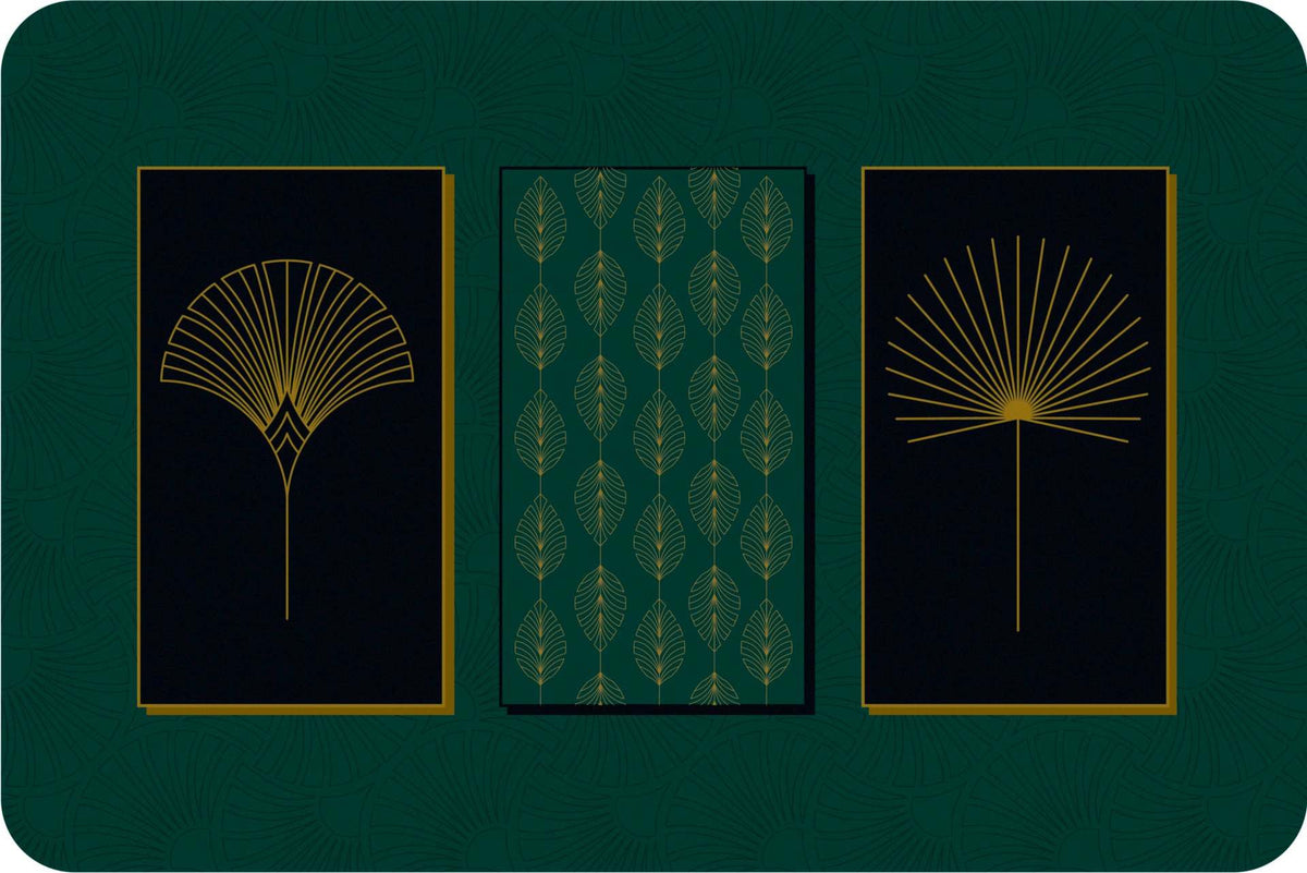 Tischset Geometrie aus Kunststoff in Dunkelgrün mit goldfarbenen, geometrischen Blatt- und Fächerornamenten