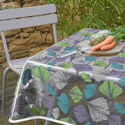Tischfolie Transparent aus glatter PVC-Folie mit buntem Ginkgo-Blätter-Motiv und weißem Einfassband