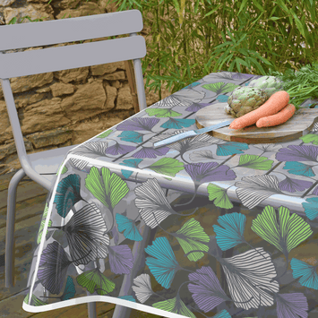 Tischfolie Transparent aus glatter PVC-Folie mit buntem Ginkgo-Blätter-Motiv und weißem Einfassband